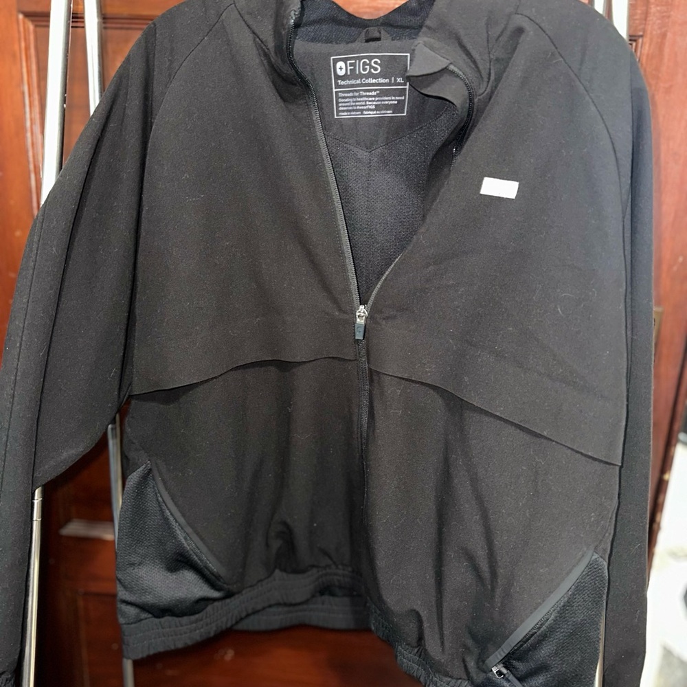 Figs Black Sydney Scrub Jacket